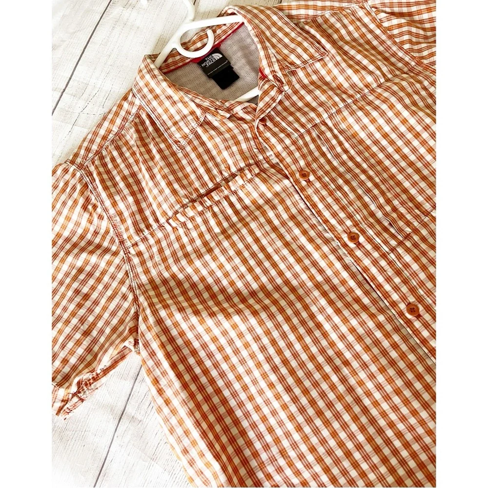The North Face rust plaid short sleeve shirt L